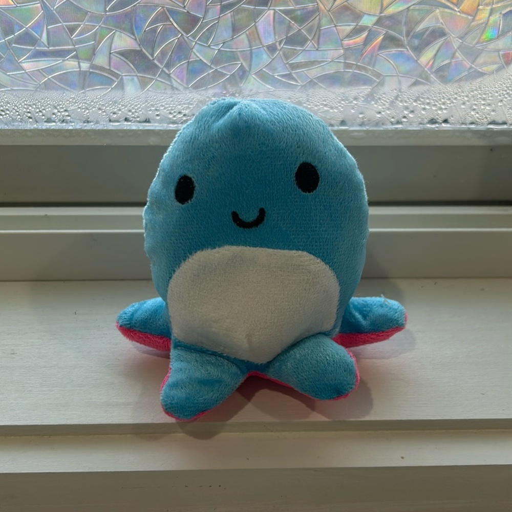 Blue/Pink octopus plush